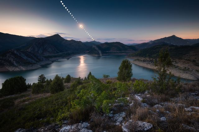 Embalse de los Barrios de Luna - Eclipse totale de soleil